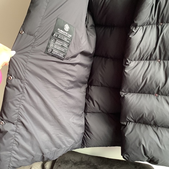 SOLD Babaton The Duvet Puffer Mid 700 Down-Filled Black Large - Picture 7 of 16